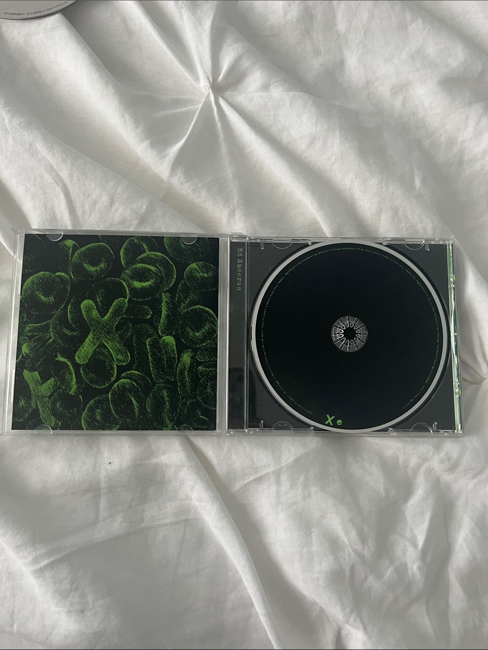 Ed Sheeran "x" CD Album - Green & Black Cover - Picture 3 of 3